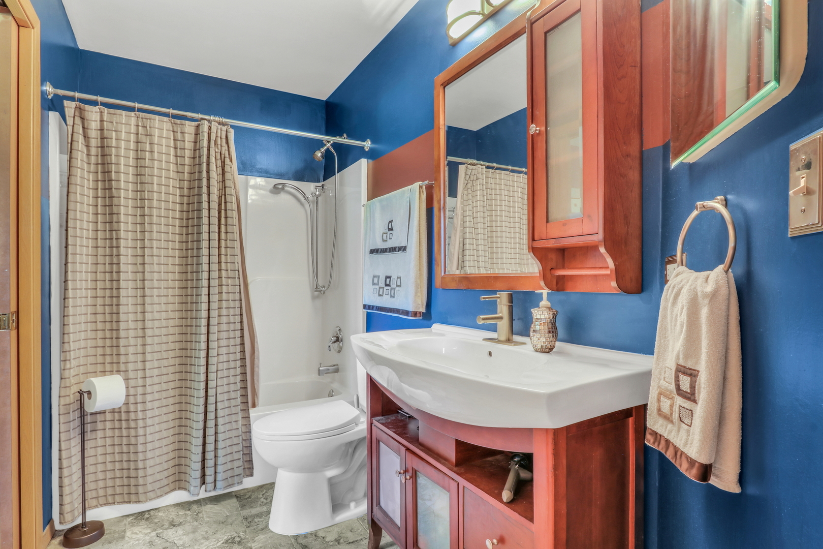 1111 Pheasant Run, Zion, IL 60099