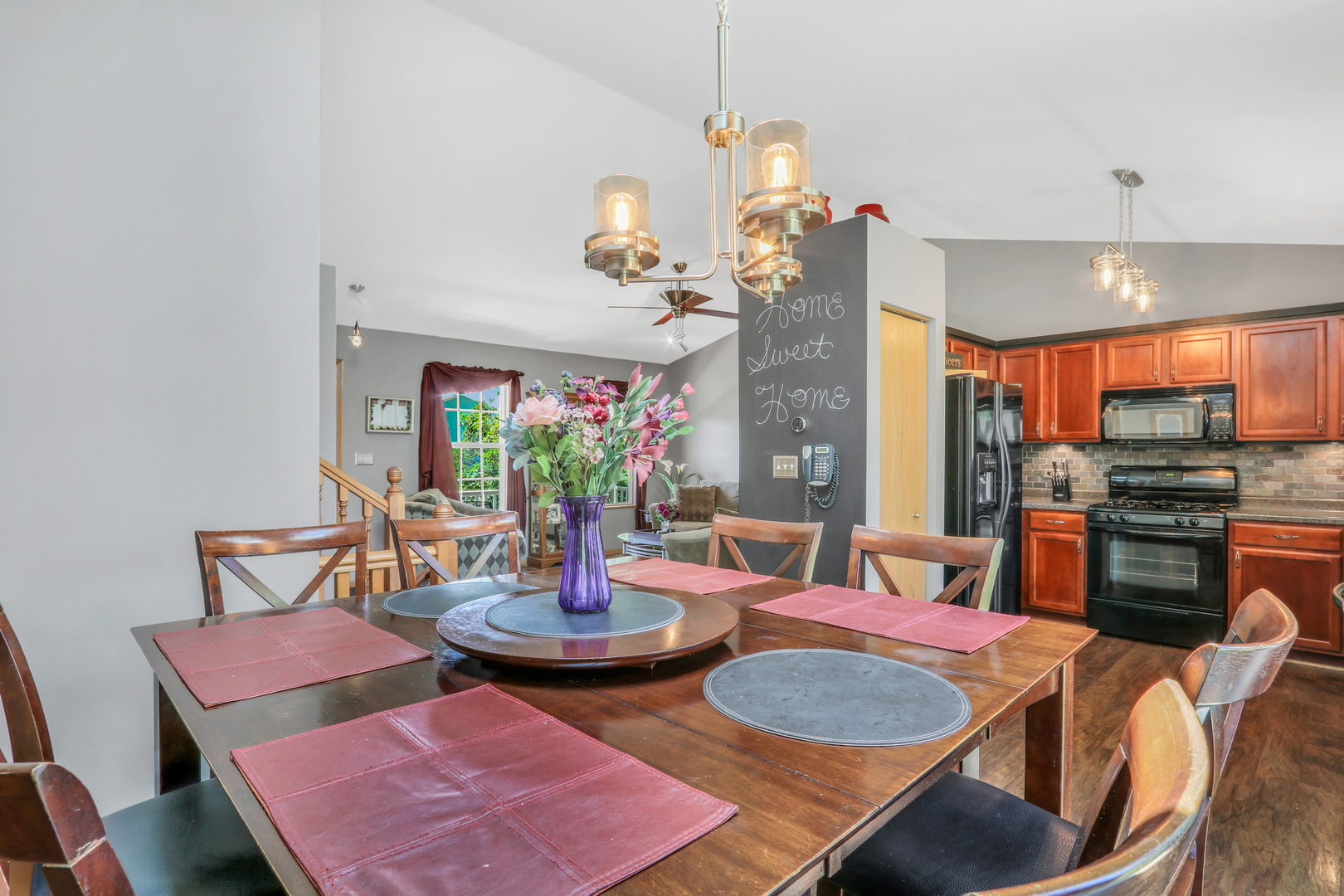 1111 Pheasant Run, Zion, IL 60099
