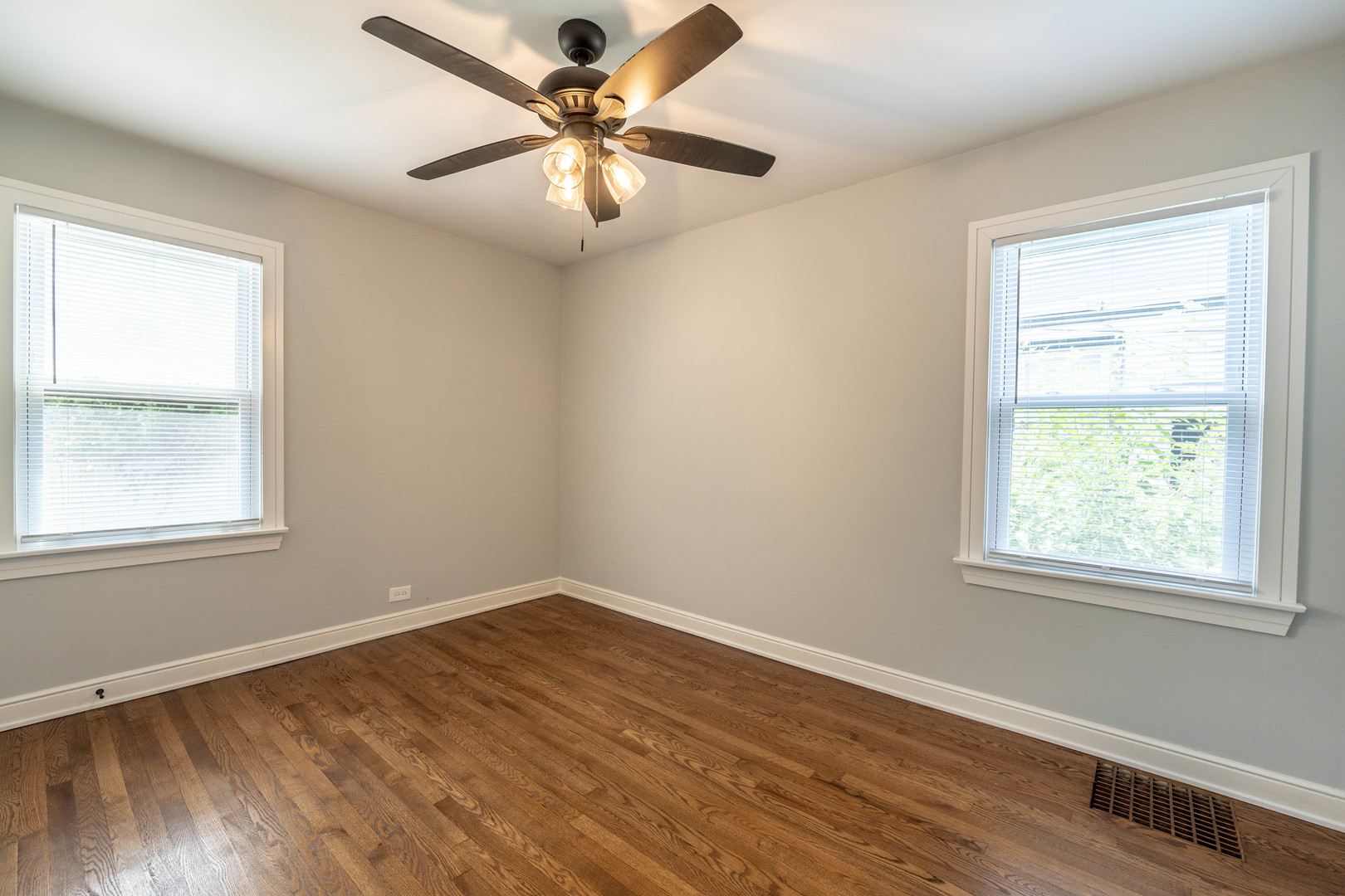 131 E 122nd Street, Chicago, IL 60628