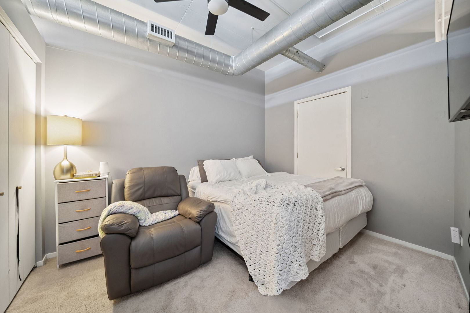 212 E Cullerton Street #1209, Chicago, IL 60616