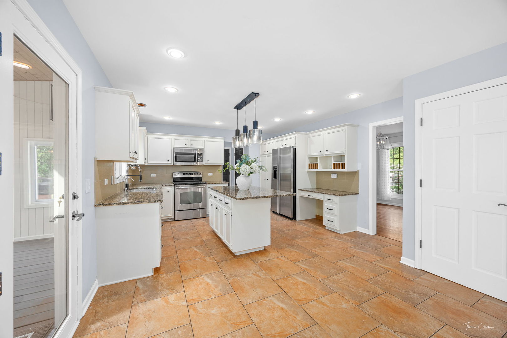 560 Boardman Circle, Bolingbrook, IL 60440