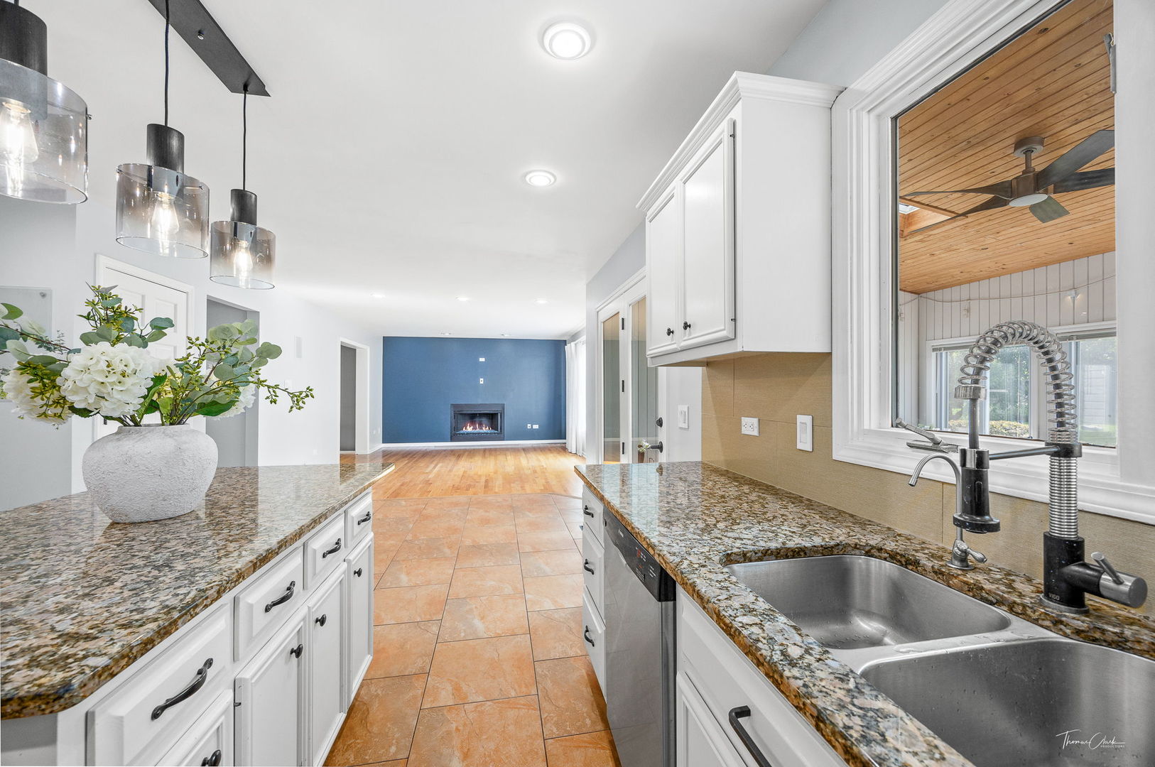 560 Boardman Circle, Bolingbrook, IL 60440