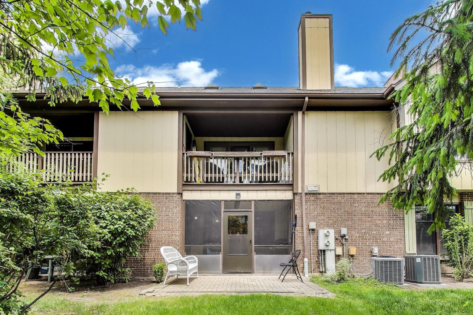 206 Country Lane, Des Plaines, IL 60016
