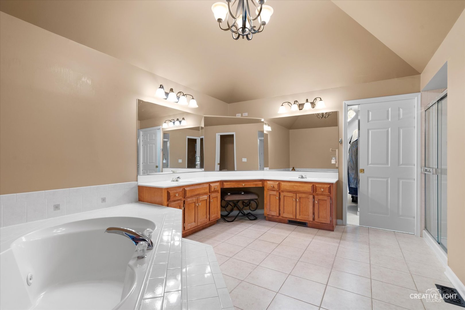 868 Braintree Lane, Bartlett, IL 60103