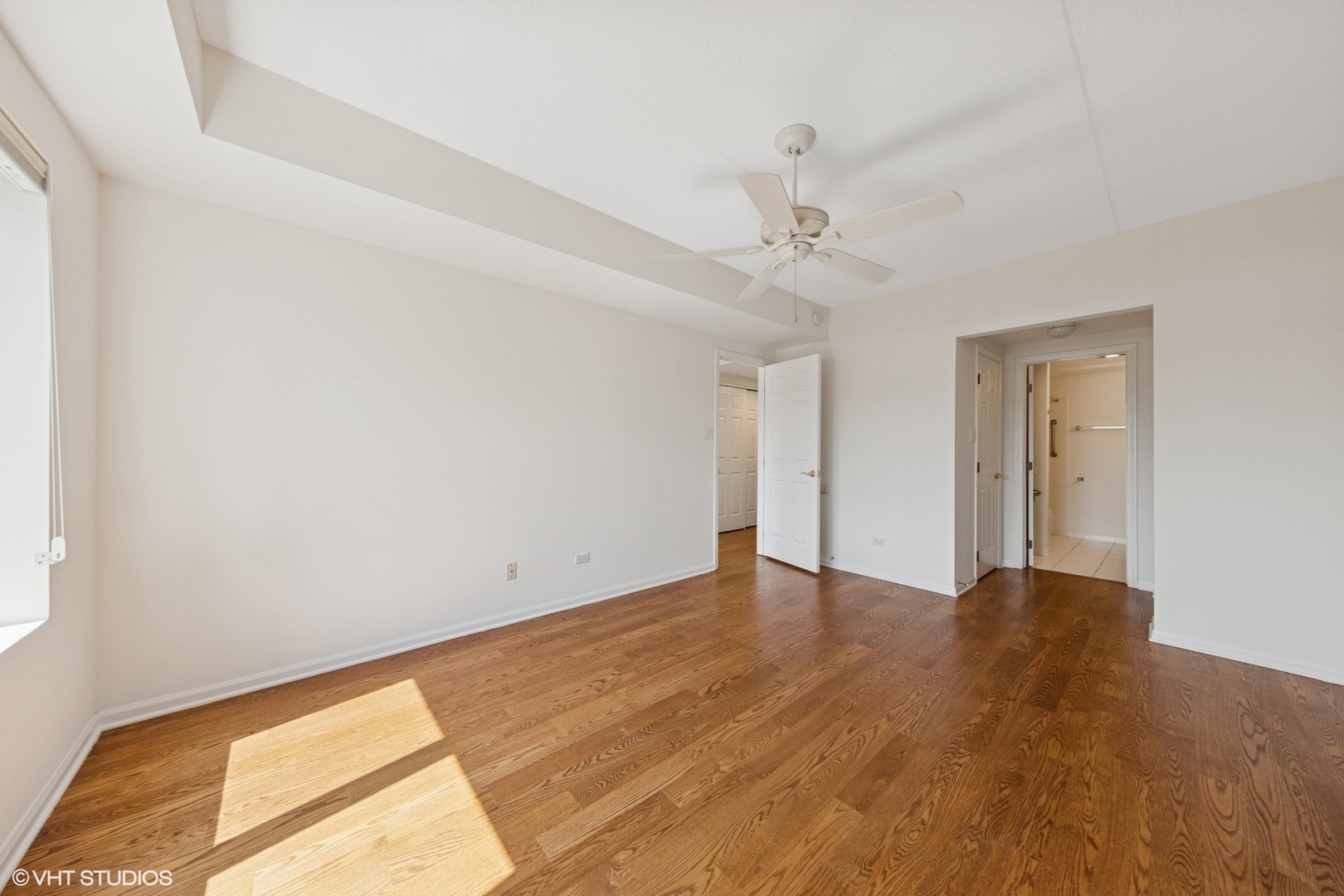 14 S Ashland Avenue #305, La Grange, IL 60525