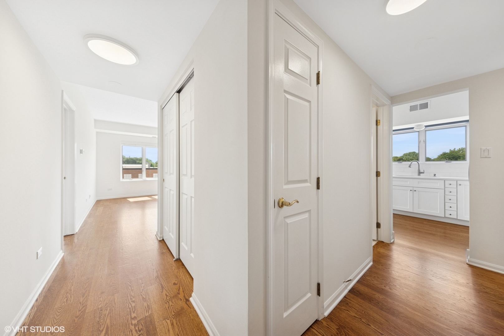 14 S Ashland Avenue #305, La Grange, IL 60525