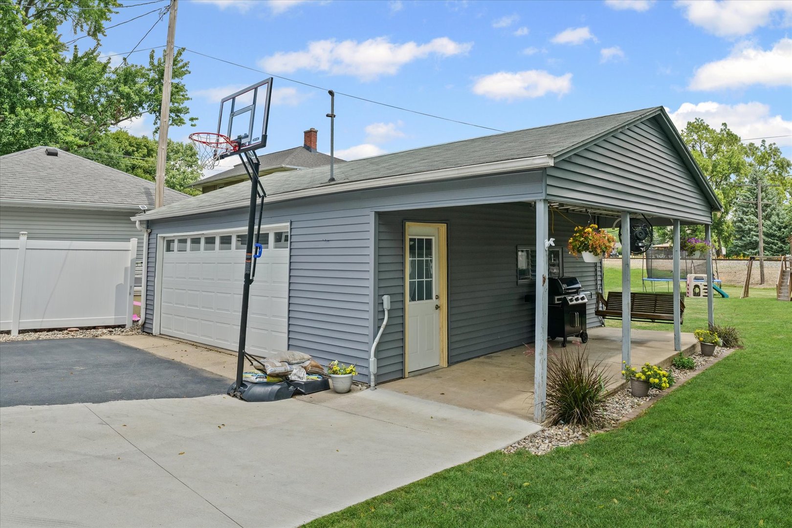 414 N Church Street, Gibson City, IL 60936