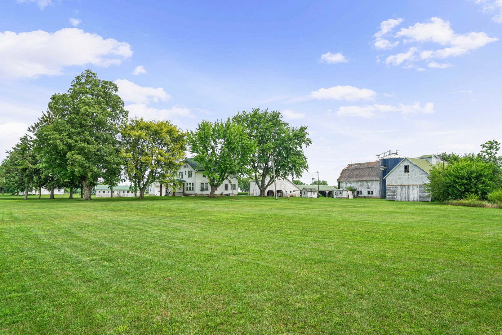 3720 W Sandwich Road, Sandwich, IL 60548