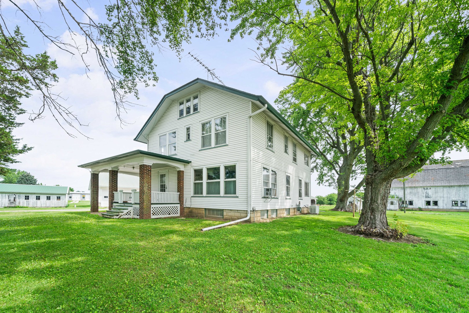 3720 W Sandwich Road, Sandwich, IL 60548