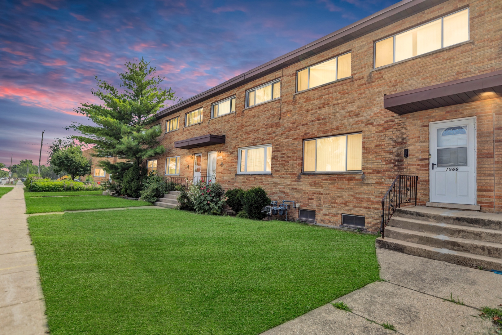 1968 S Chestnut Street #1968, Des Plaines, IL 60018