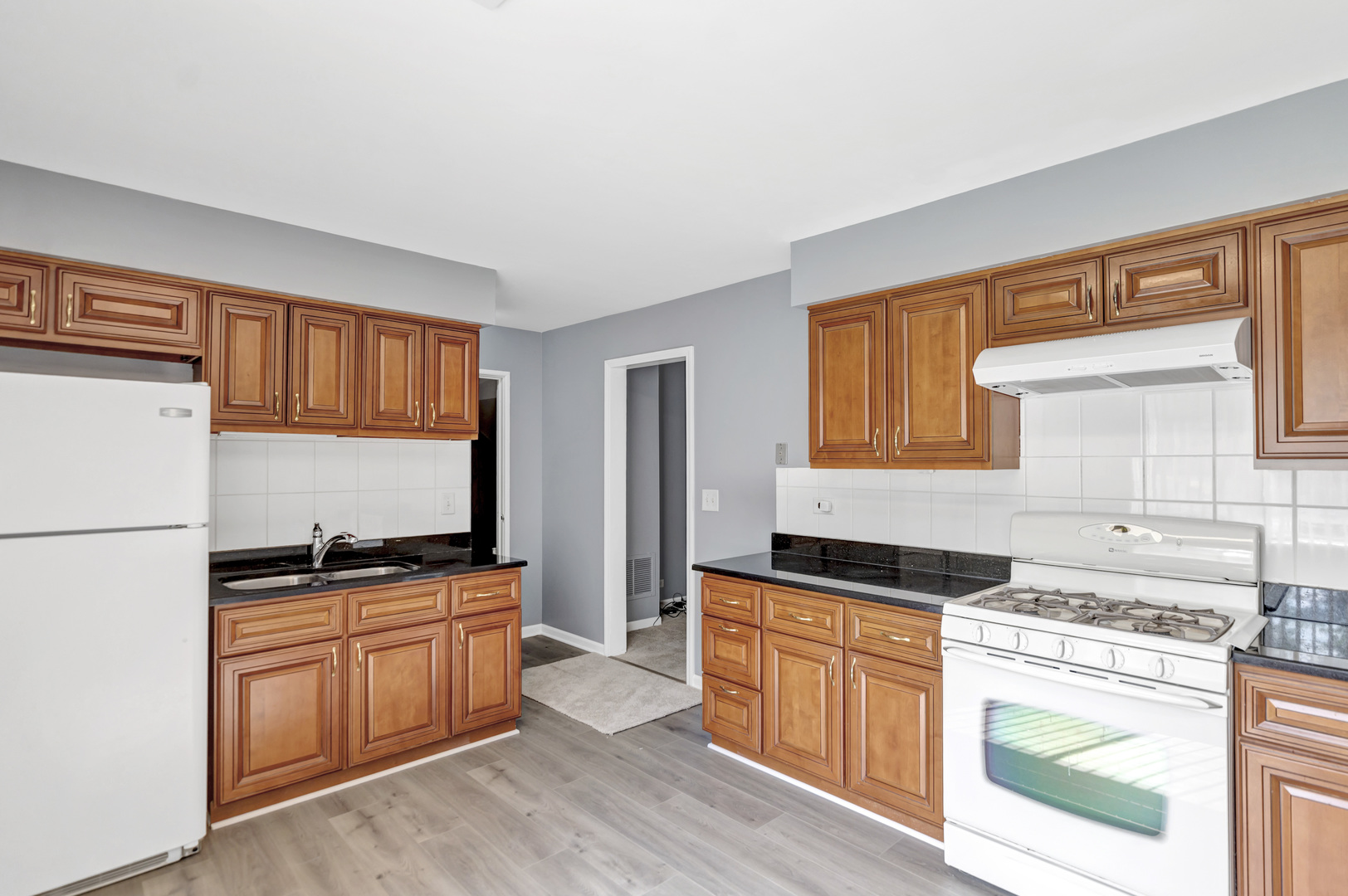 1968 S Chestnut Street #1968, Des Plaines, IL 60018