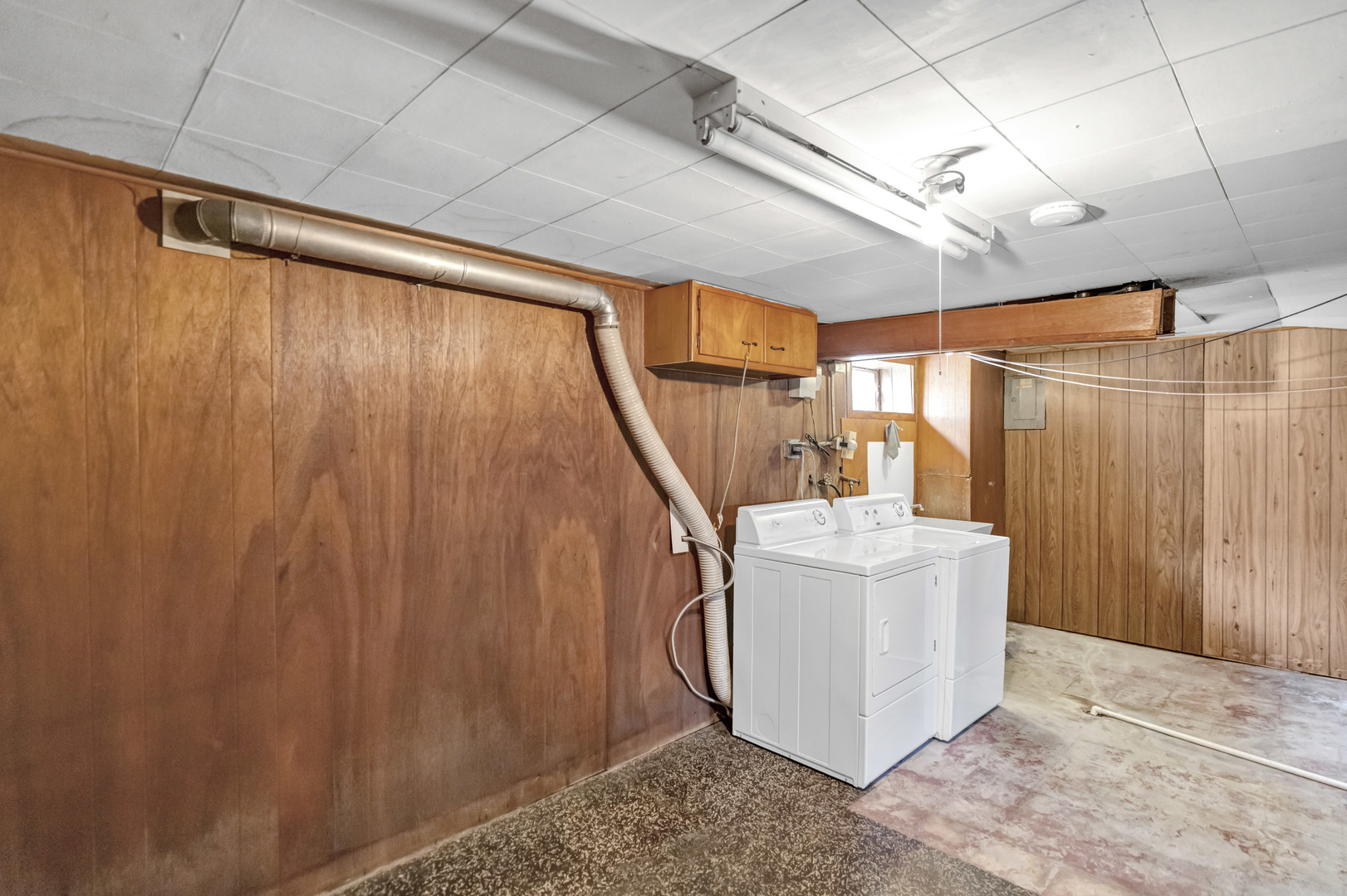 1968 S Chestnut Street #1968, Des Plaines, IL 60018
