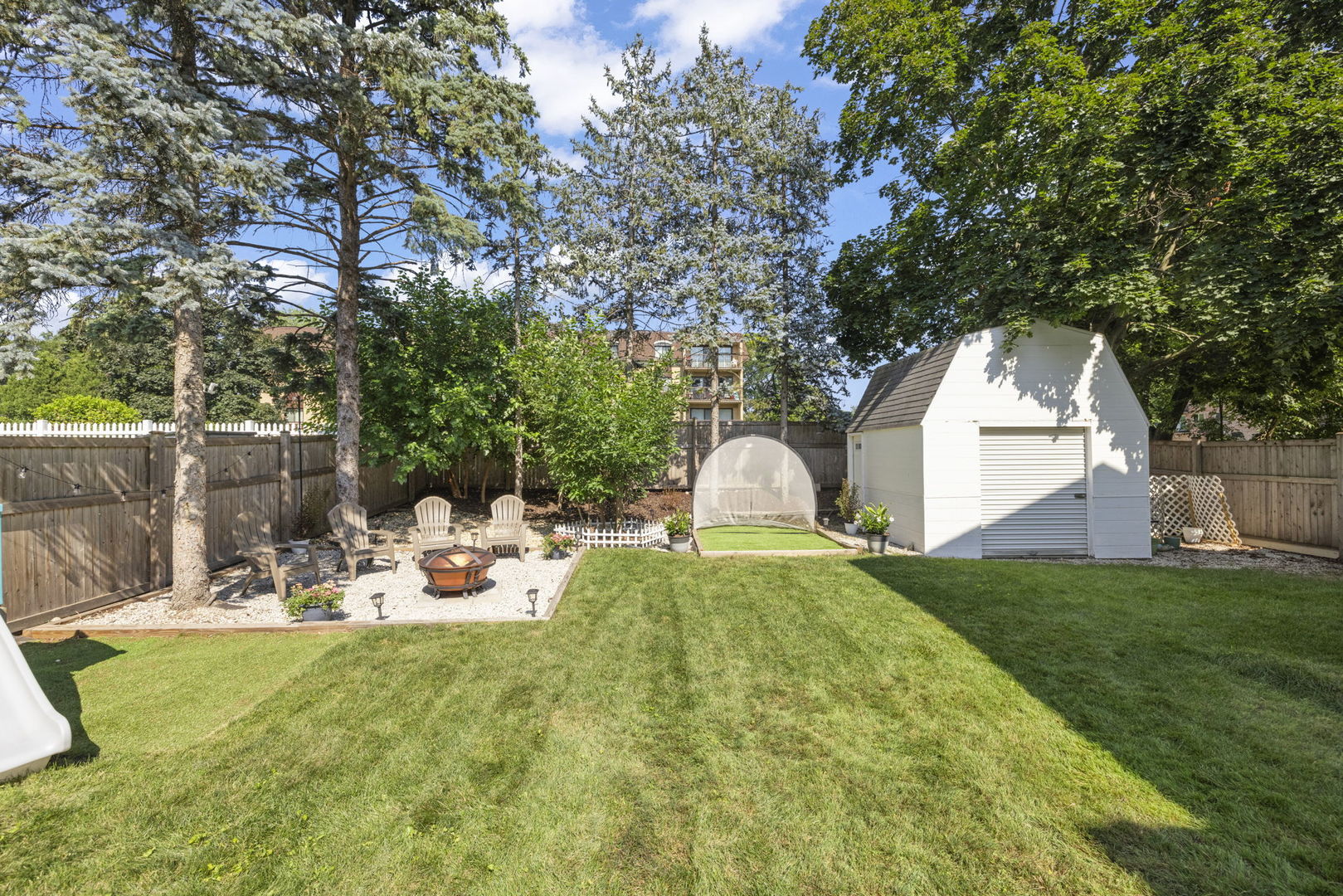 541 Burning Tree Lane, Naperville, IL 60563