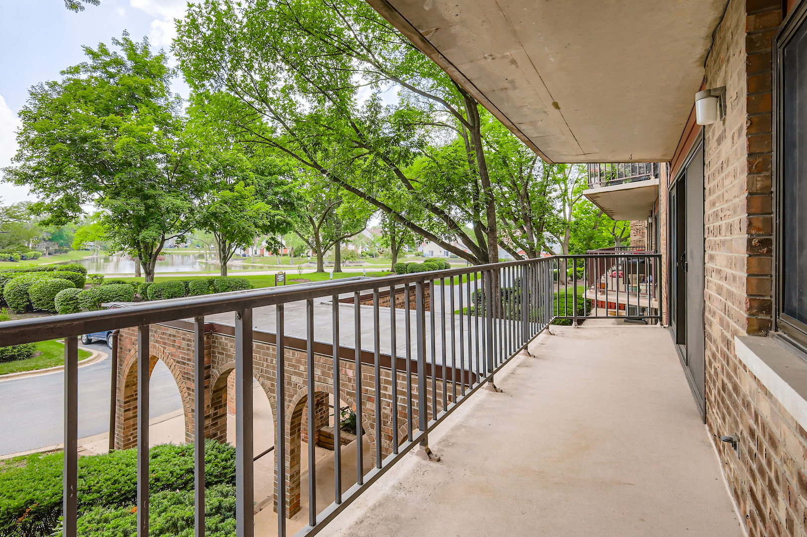35 S Baybrook Drive #201, Palatine, IL 60074