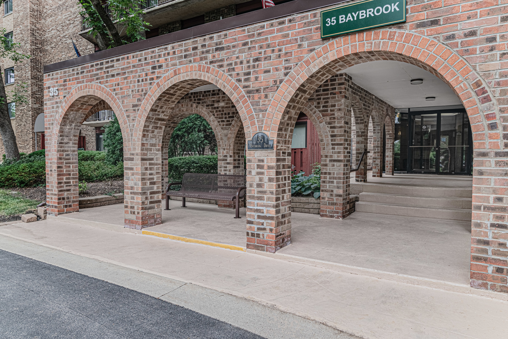 35 S Baybrook Drive #201, Palatine, IL 60074