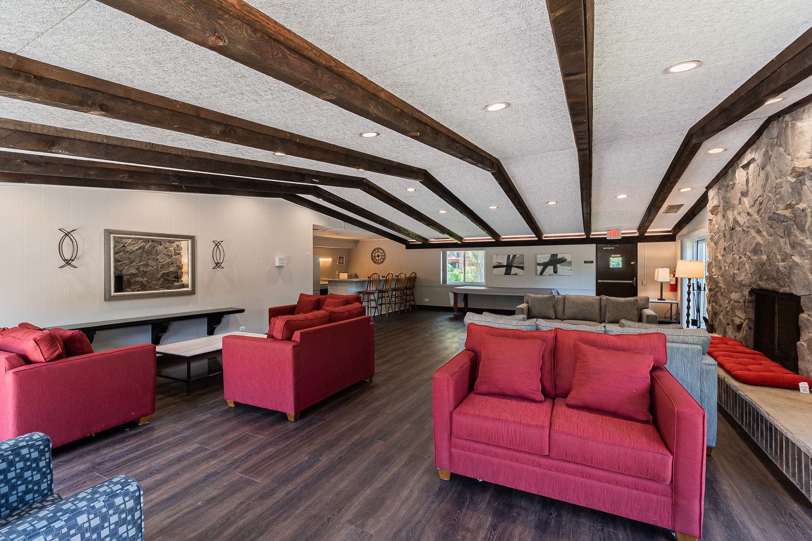 35 S Baybrook Drive #201, Palatine, IL 60074