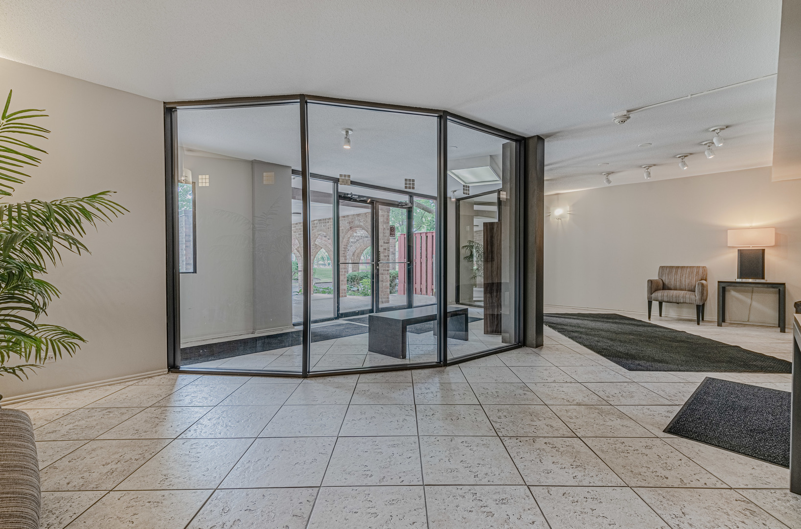 35 S Baybrook Drive #201, Palatine, IL 60074