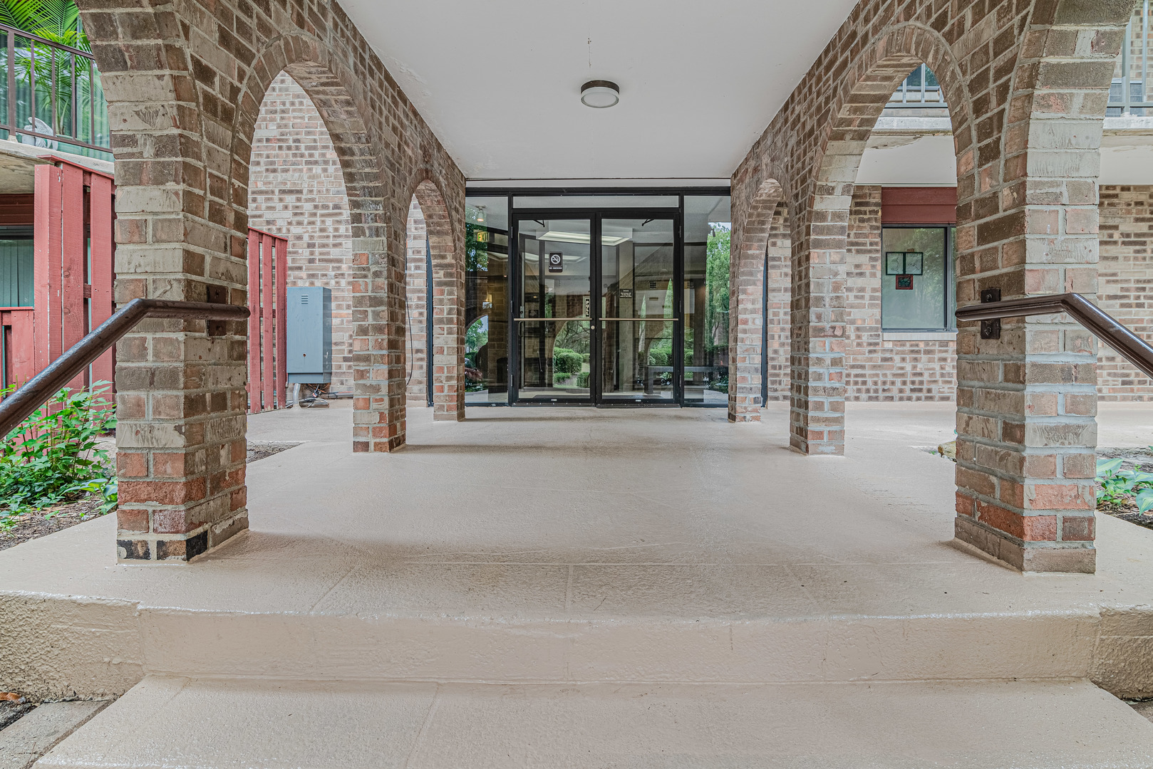 35 S Baybrook Drive #201, Palatine, IL 60074