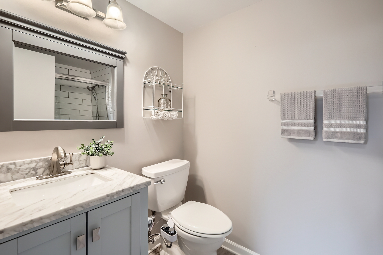 35 S Baybrook Drive #201, Palatine, IL 60074