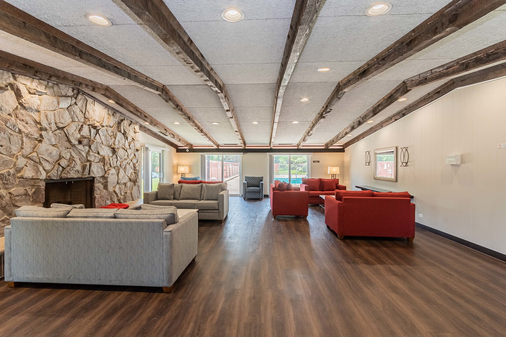 35 S Baybrook Drive #201, Palatine, IL 60074