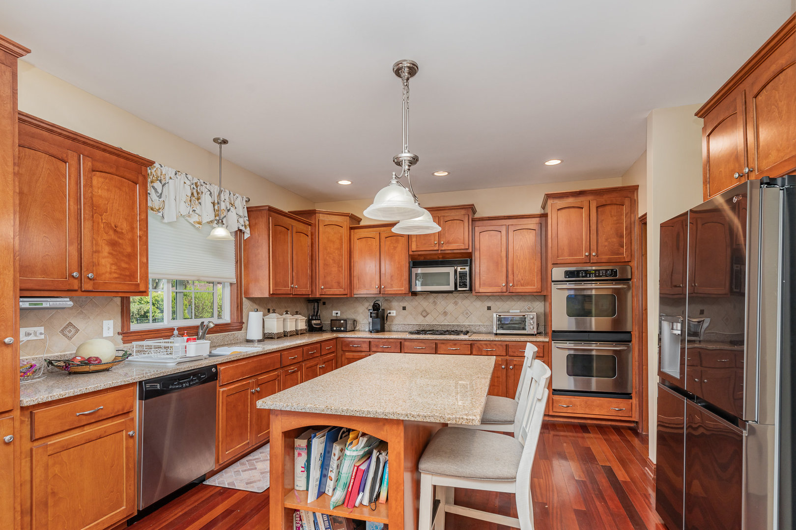 20905 Lakewoods Lane, Shorewood, IL 60404