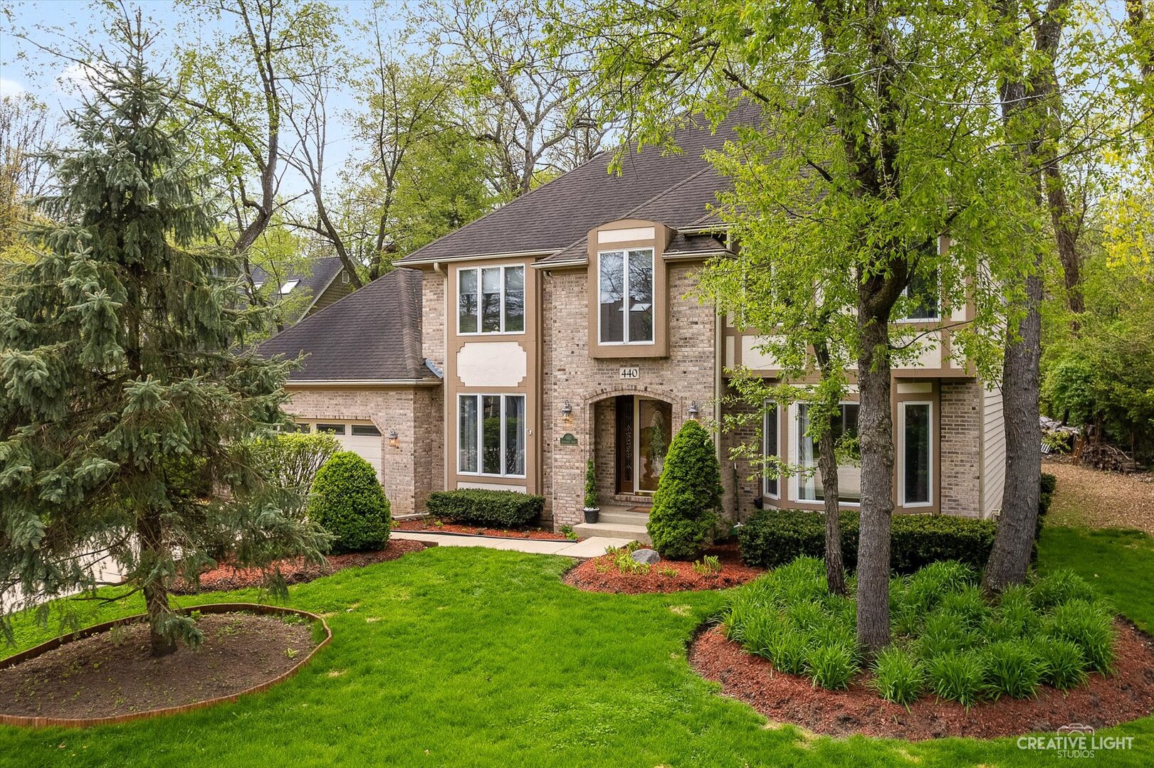 440 Cranesbill Drive, West Chicago, IL 60185