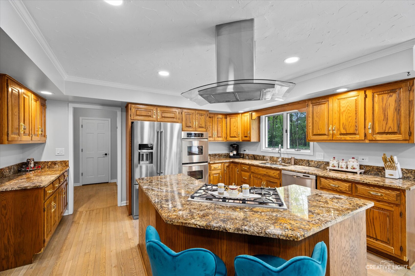 440 Cranesbill Drive, West Chicago, IL 60185