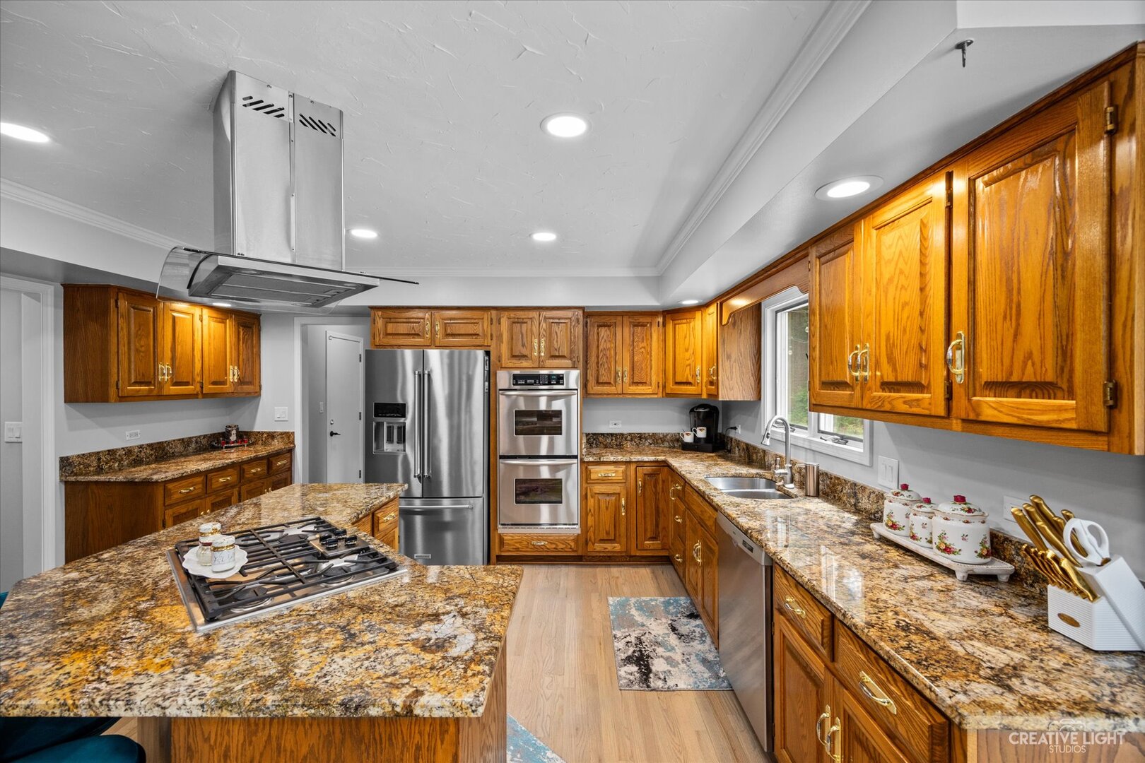 440 Cranesbill Drive, West Chicago, IL 60185