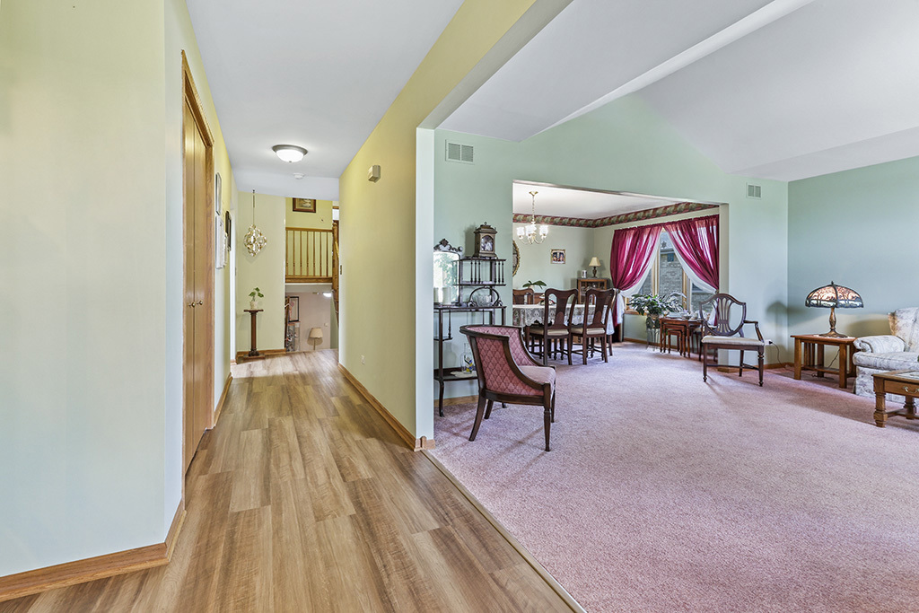 94 Doolin Street, Lemont, IL 60439