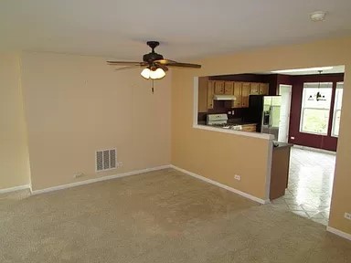 548 Conservatory Lane, Aurora, IL 60502