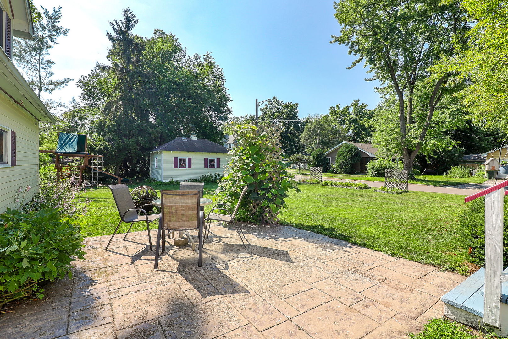 130 Sophia Street, West Chicago, IL 60185