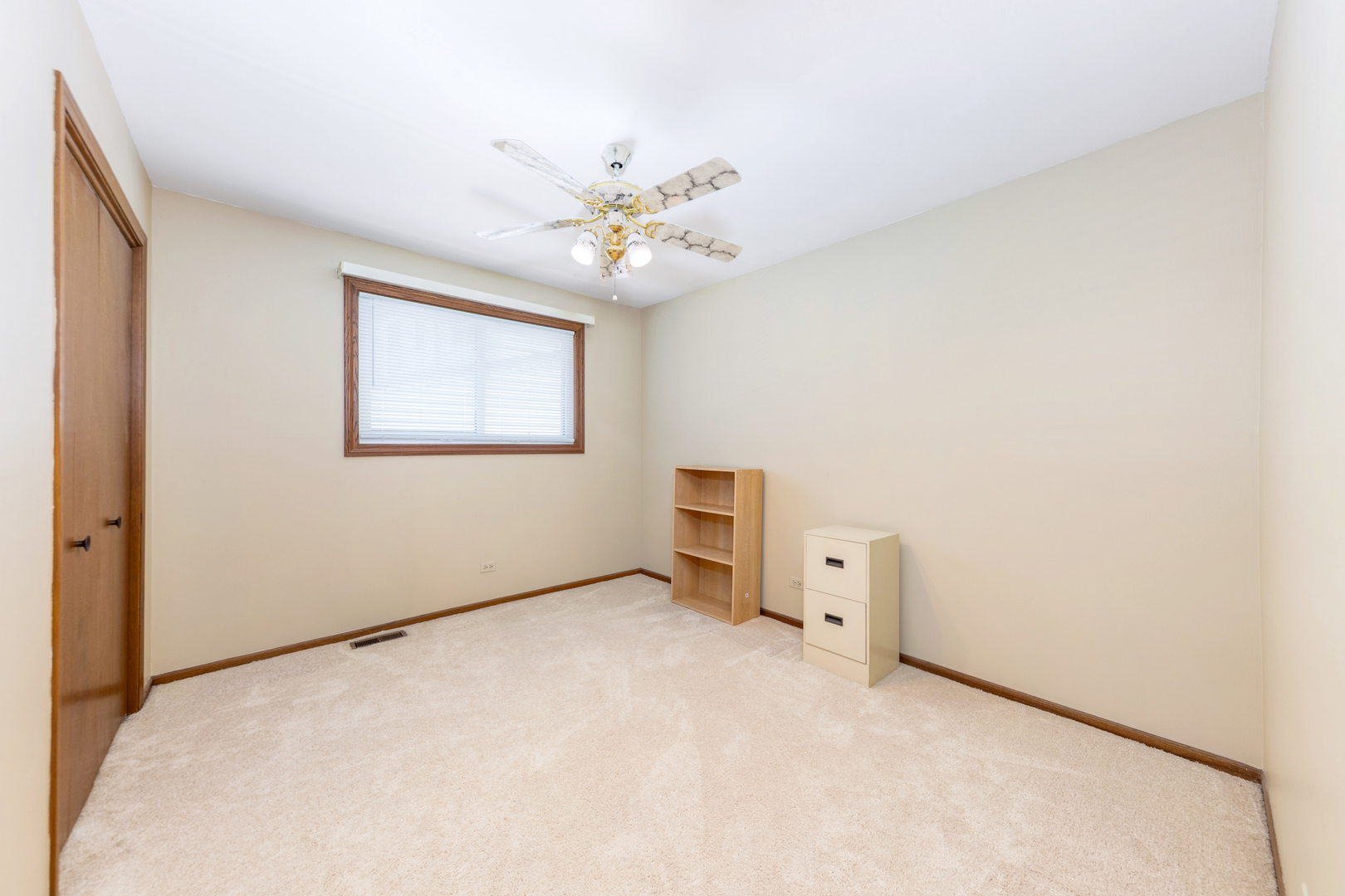 11538 S Leamington Avenue, Alsip, IL 60803
