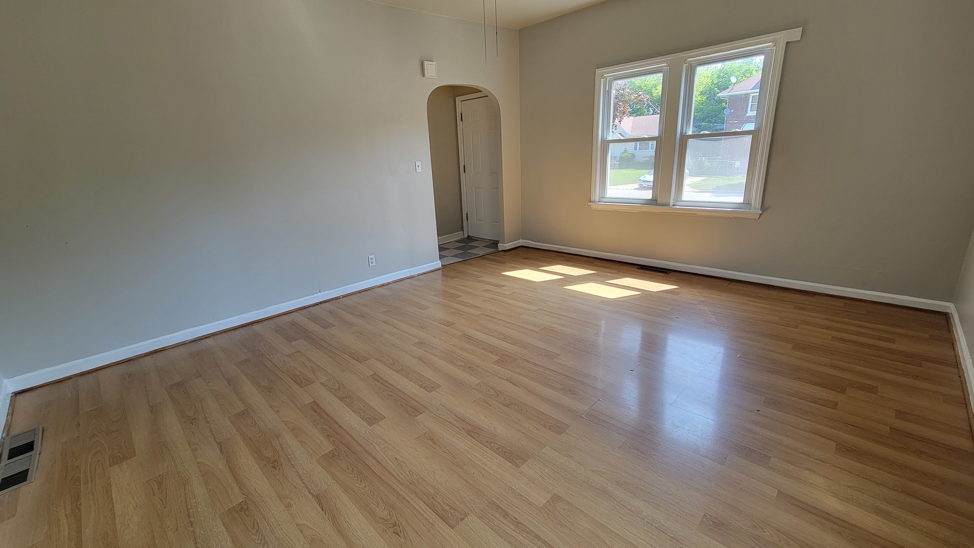 1542 Jackson Street, North Chicago, IL 60064