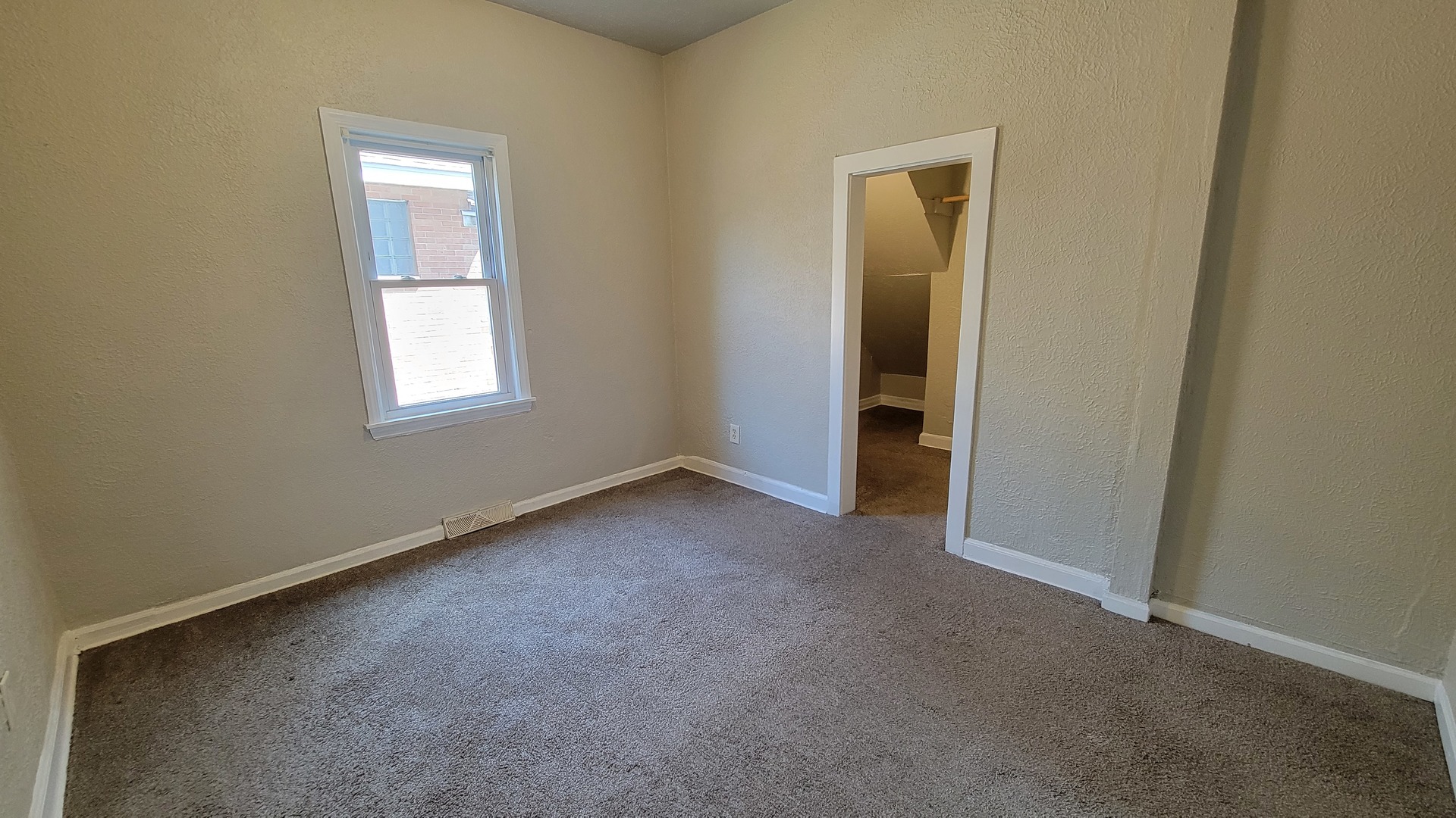 1542 Jackson Street, North Chicago, IL 60064