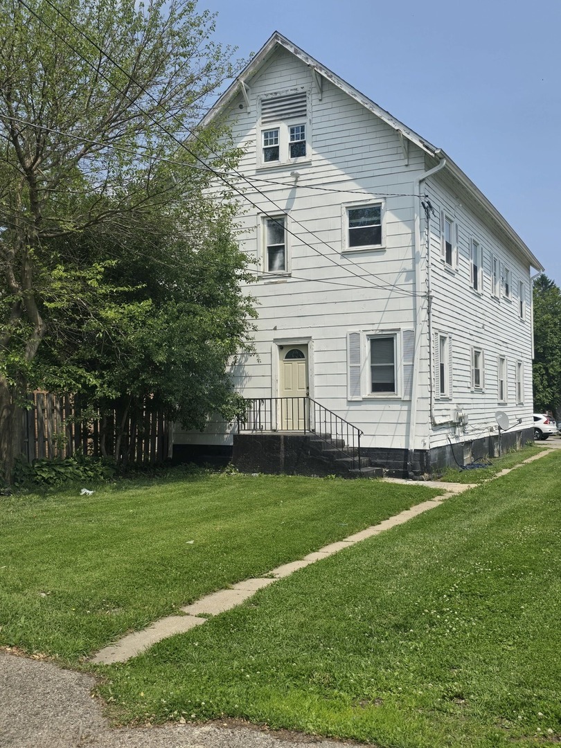 1542 Jackson Street, North Chicago, IL 60064
