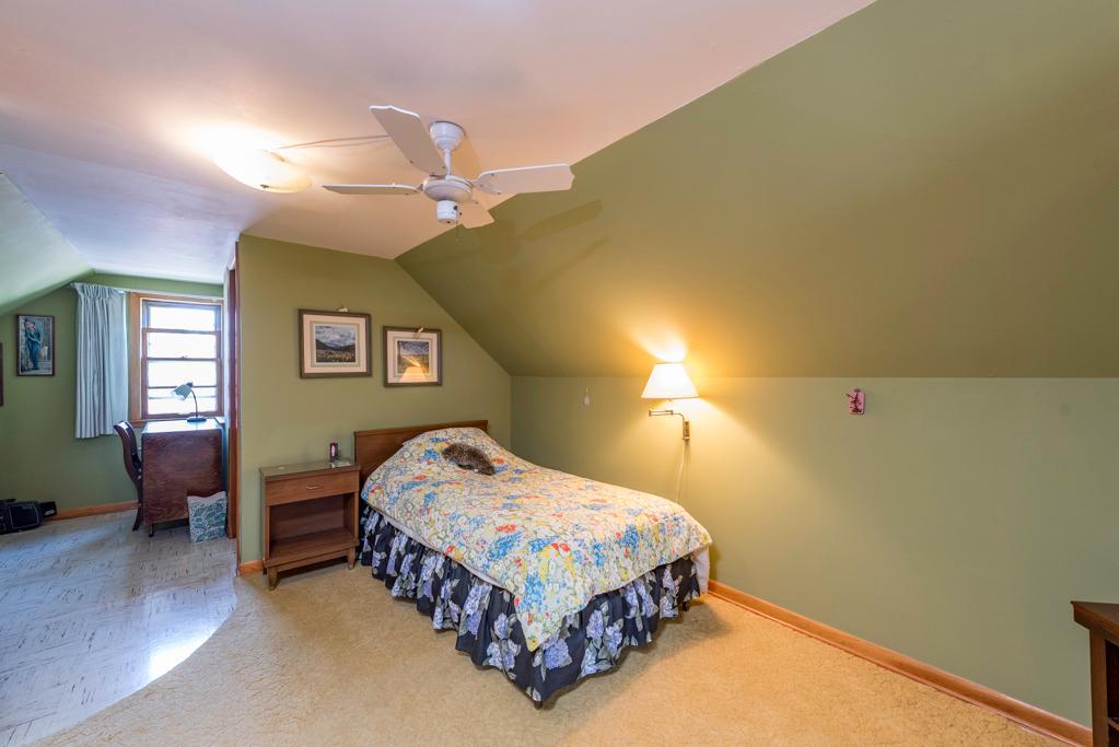 618 N Lewis Avenue, Waukegan, IL 60085