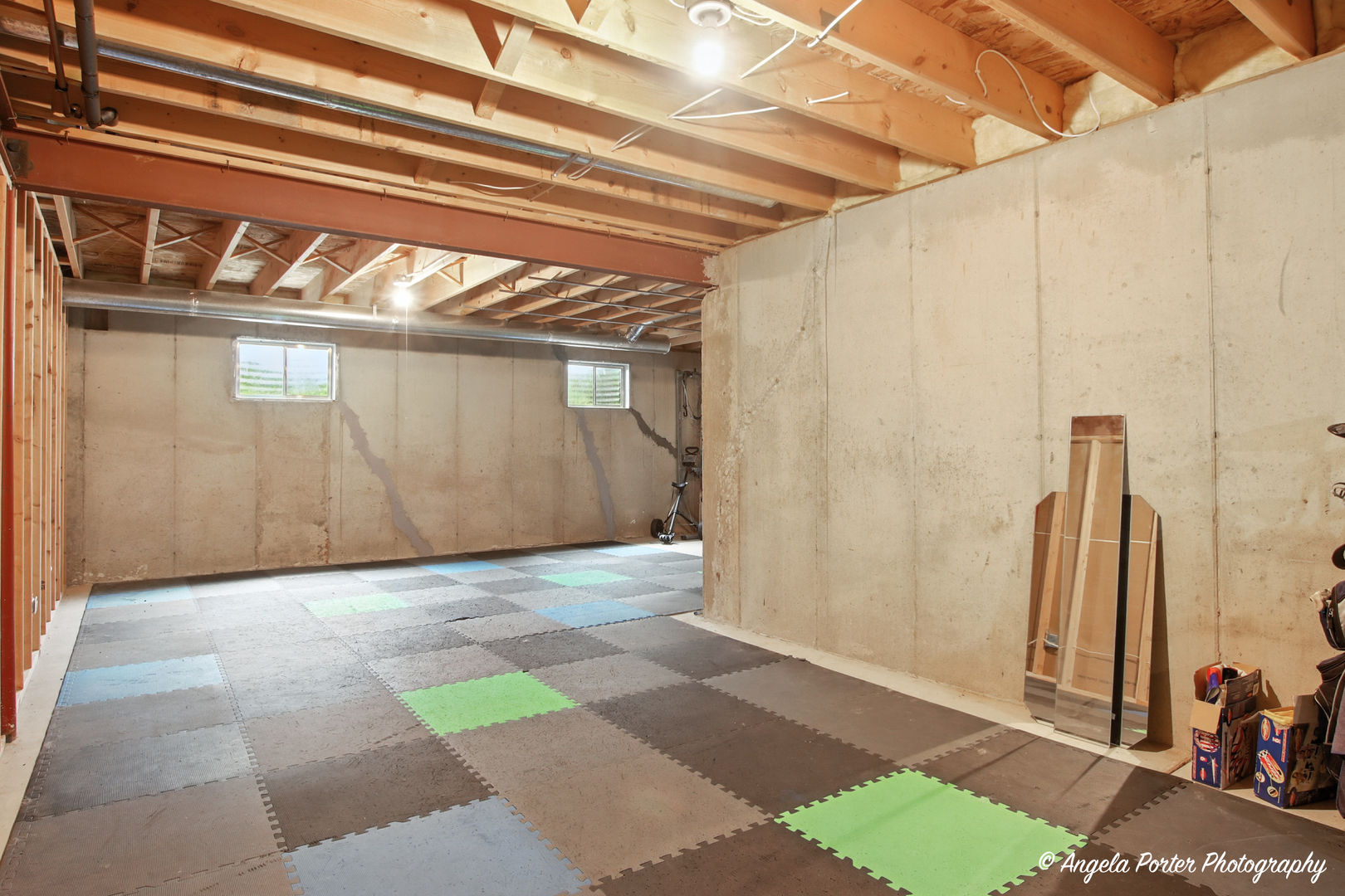 305 S Carriage Trail, McHenry, IL 60050