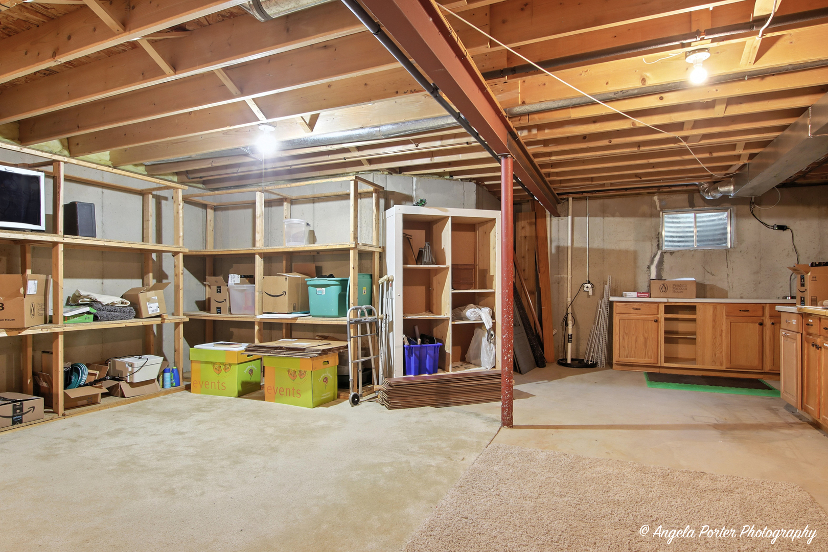 305 S Carriage Trail, McHenry, IL 60050