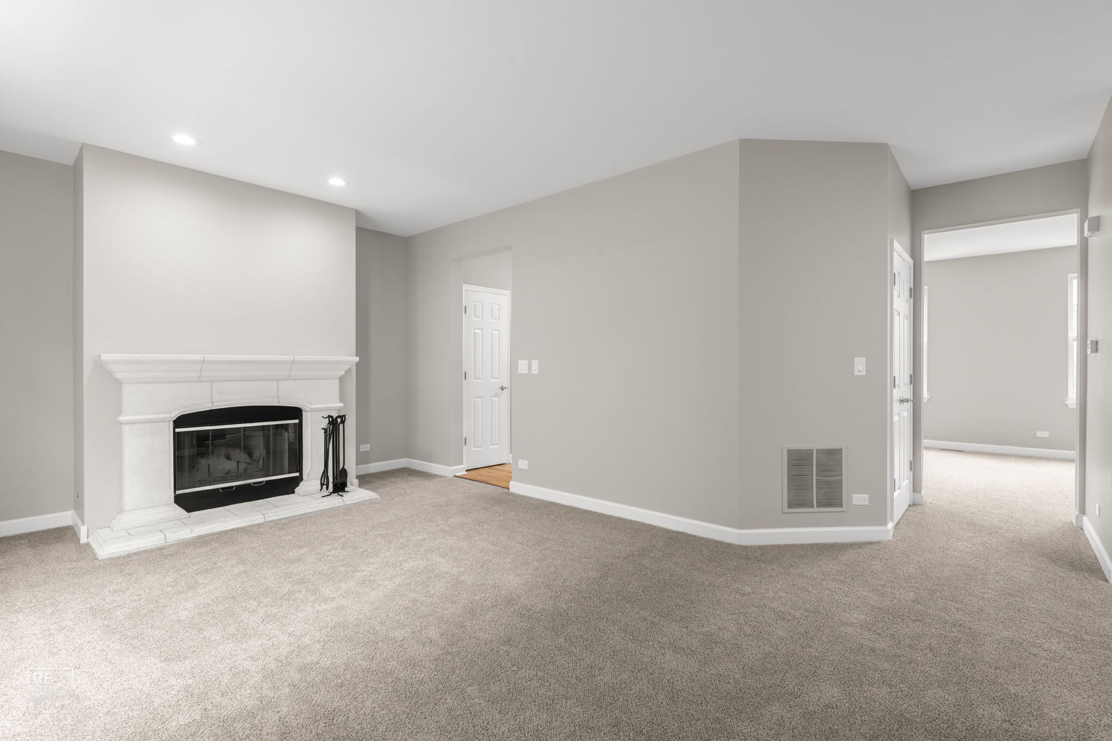 1161 Orangery Court, Carol Stream, IL 60188