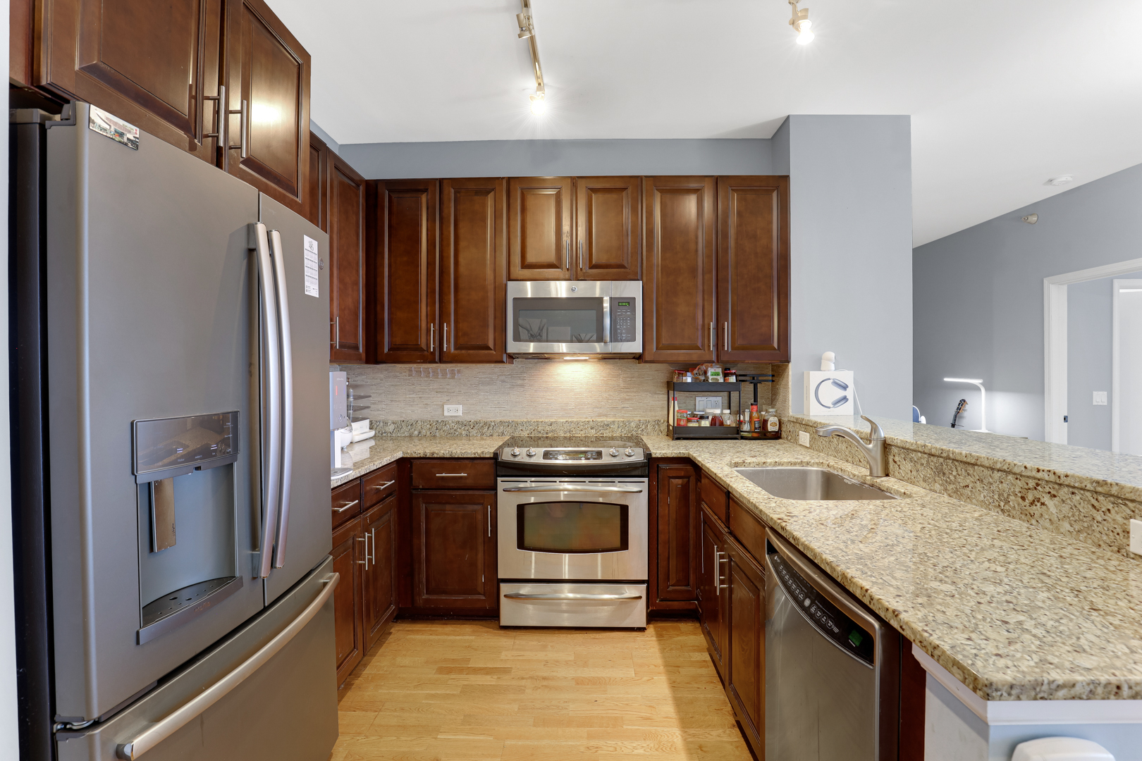 1629 S Prairie Avenue #1503, Chicago, IL 60616