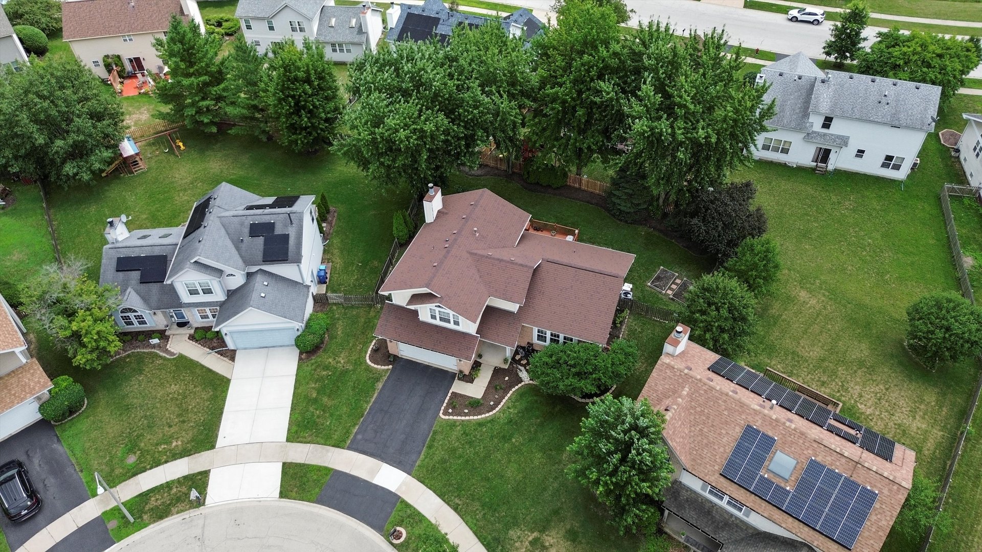167 Forestview Court, Aurora, IL 60502