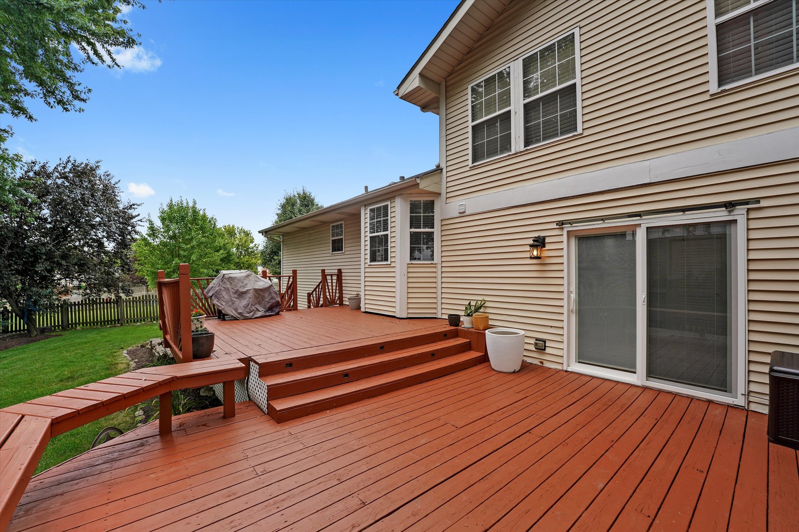 167 Forestview Court, Aurora, IL 60502