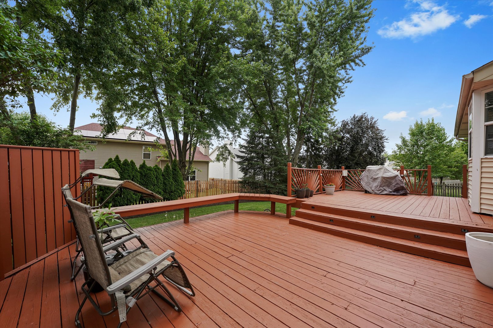 167 Forestview Court, Aurora, IL 60502