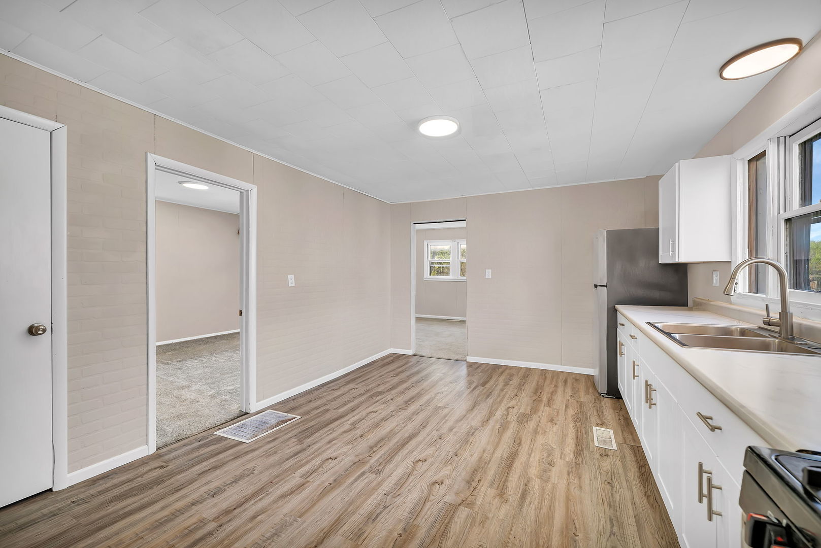 850 E Washington Street #1, Morris, IL 60450