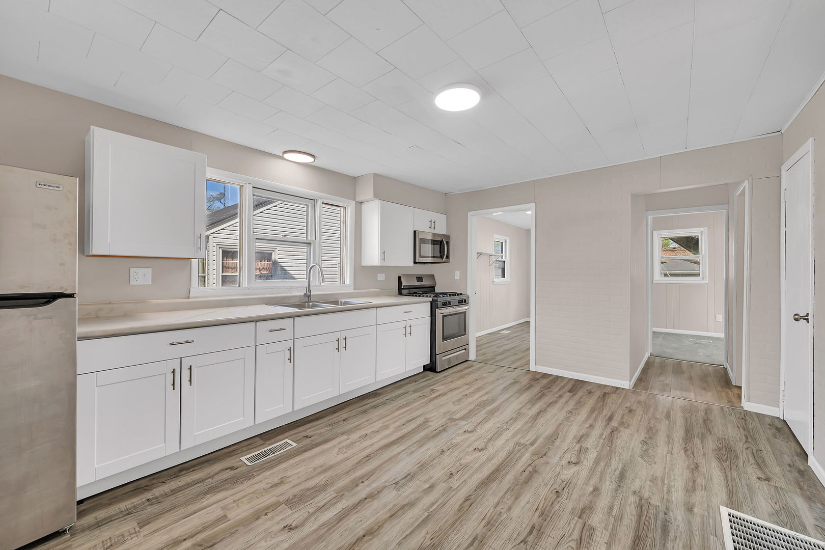 850 E Washington Street #1, Morris, IL 60450