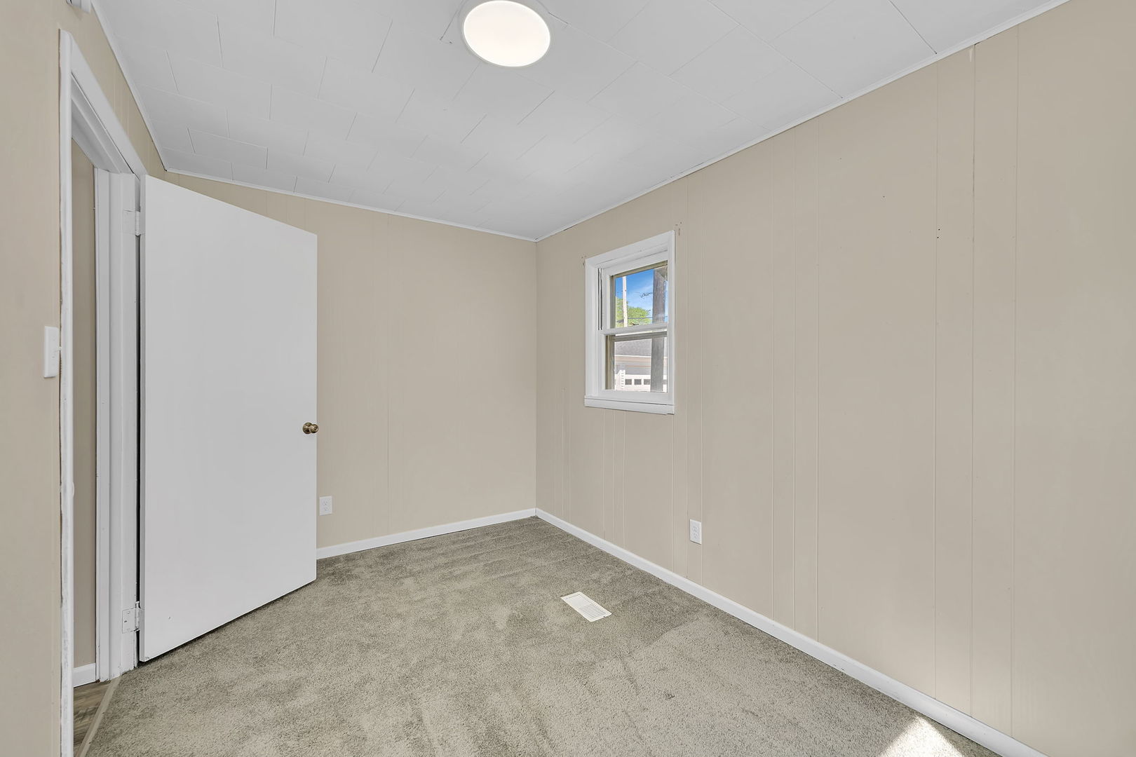 850 E Washington Street #1, Morris, IL 60450