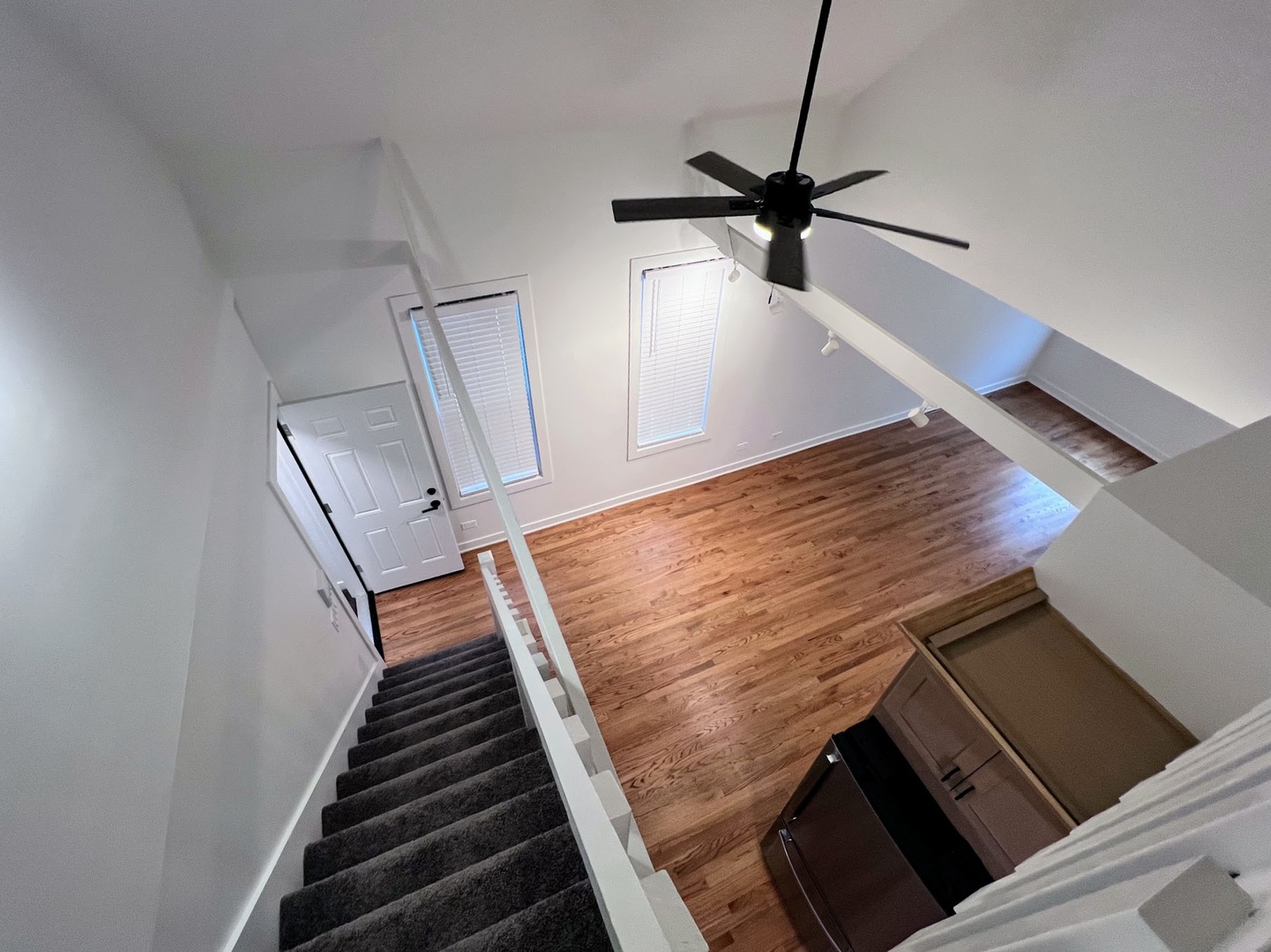 2306 N Hoyne Avenue #2F, Chicago, IL 60647