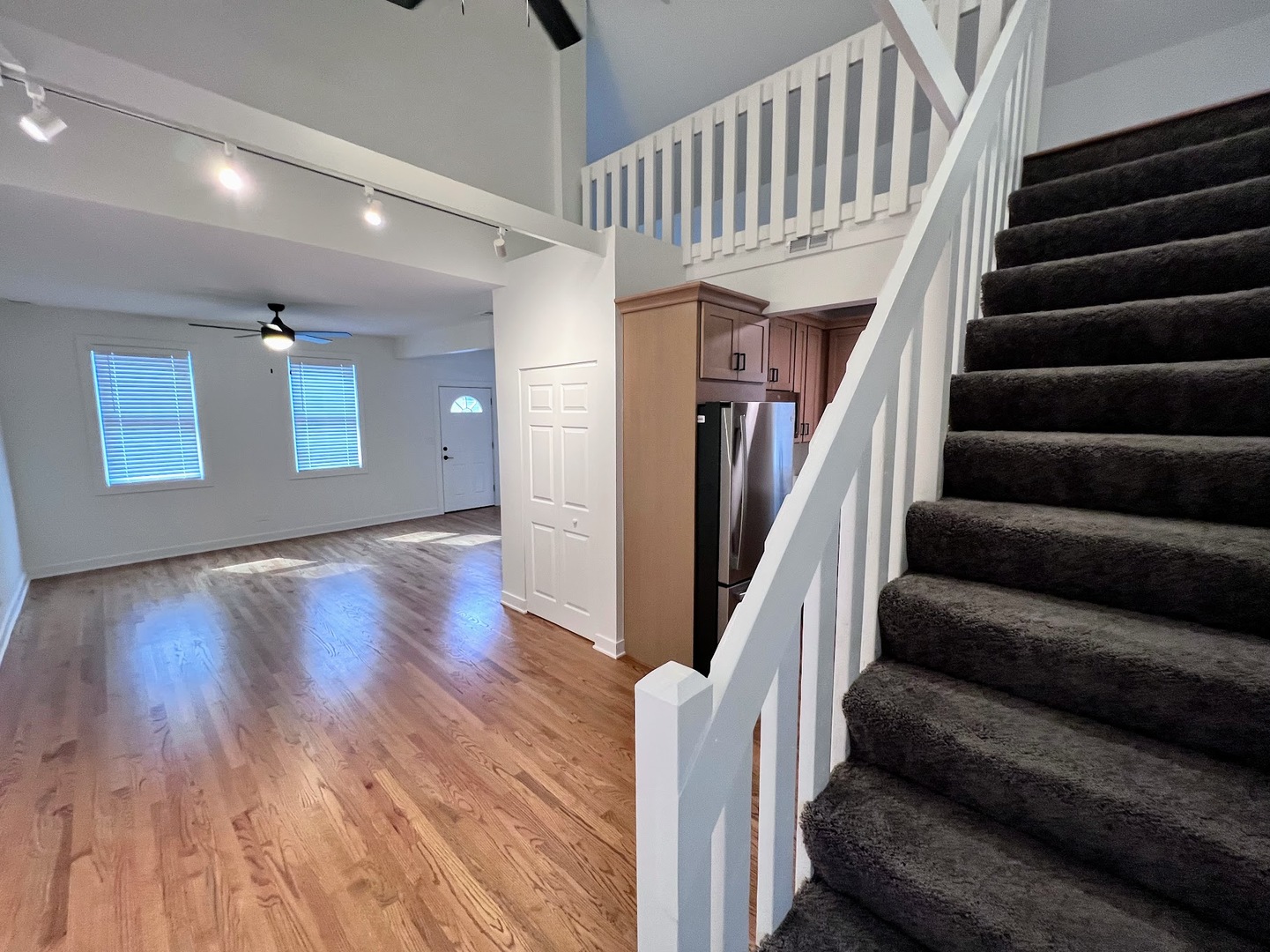 2306 N Hoyne Avenue #2F, Chicago, IL 60647