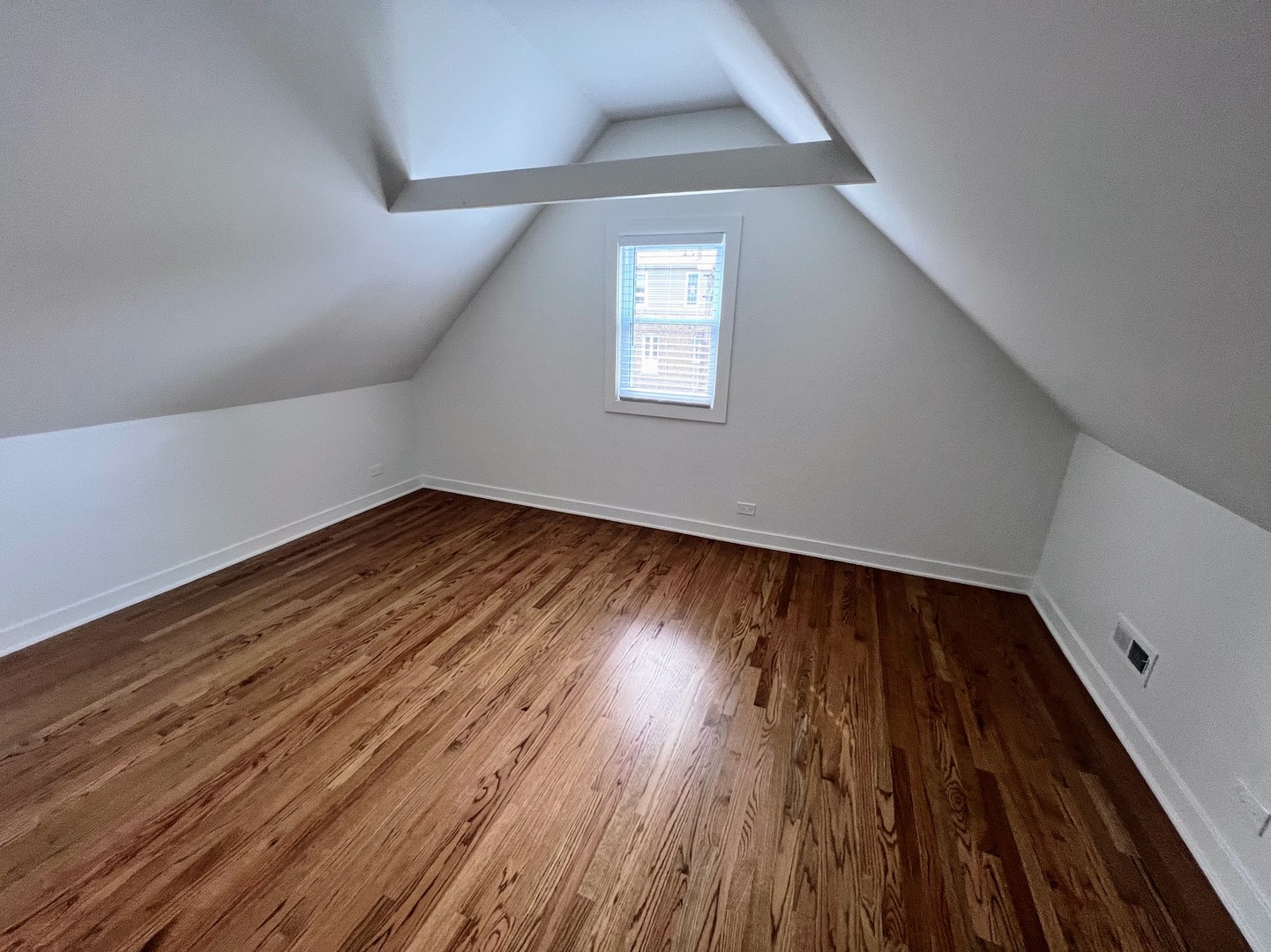 2306 N Hoyne Avenue #2F, Chicago, IL 60647