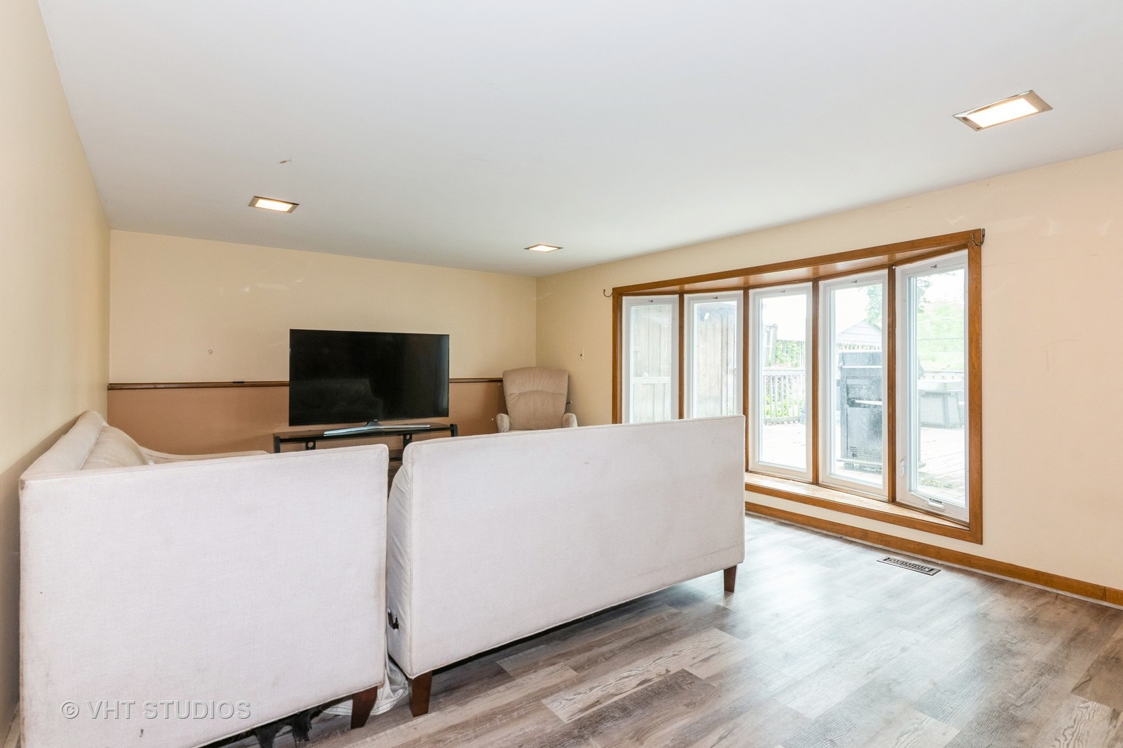 21W353 Drury Lane, Lombard, IL 60148